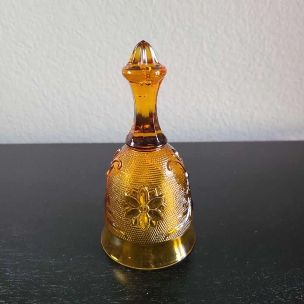 Vintage Tiara Indiana Glass Sandwich Pattern Amber Glass Dinner Bell 5.5"
